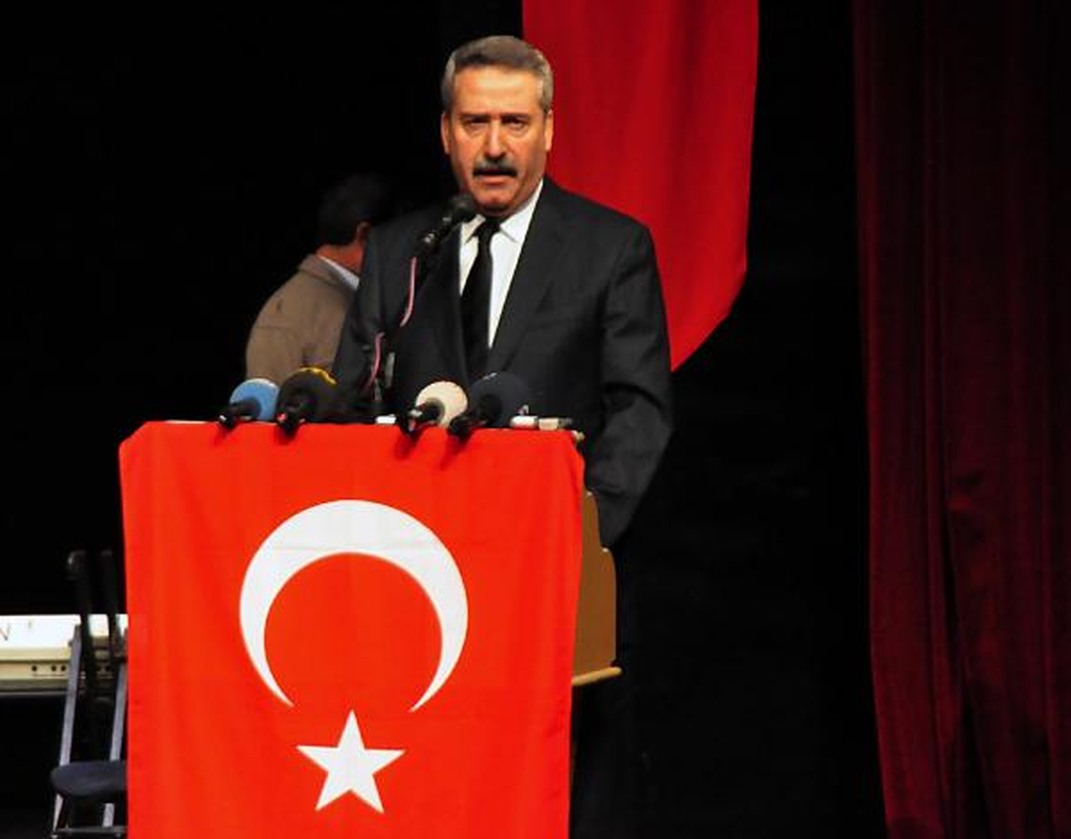 Vali Kıraç: Öğretmenlik, Peygamber\'den Miras Kaldı