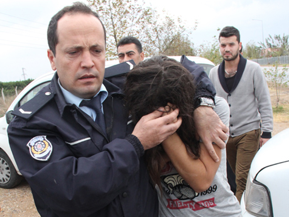 Adana\'da Otoyolda Evden Kaçan Kızı Yakalama Operasyonu