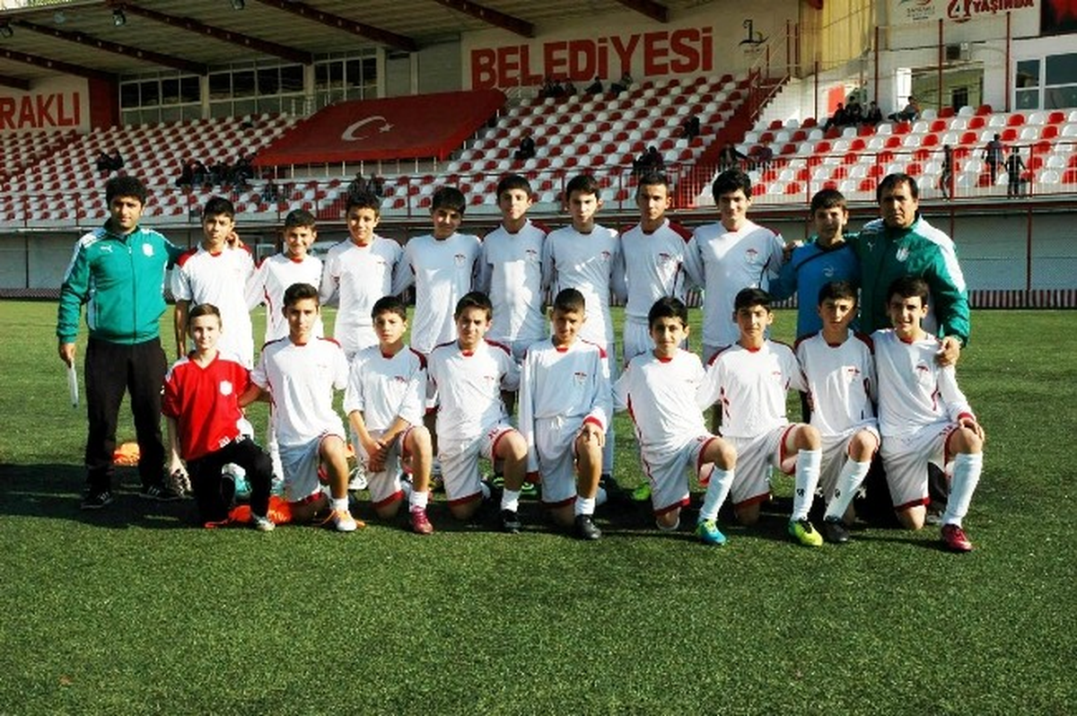 Bayraklı Belediyespor Sezona Mükemmel Başladı