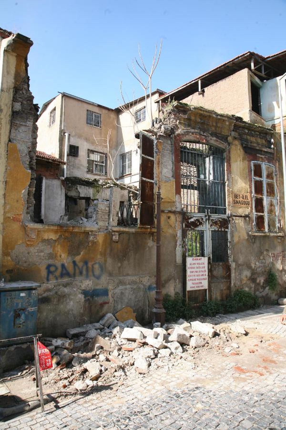 Beit Hillel Sinagogu Ayağa Kaldırılıyor