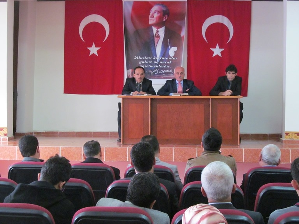 Beşiri\'de Yeni Sınav Sistemi Toplantısı
