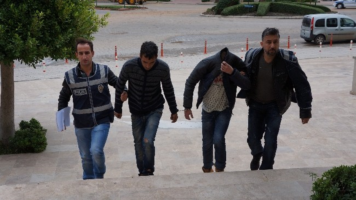 Camiden Kablo Çalan Hırsız Yakalandı