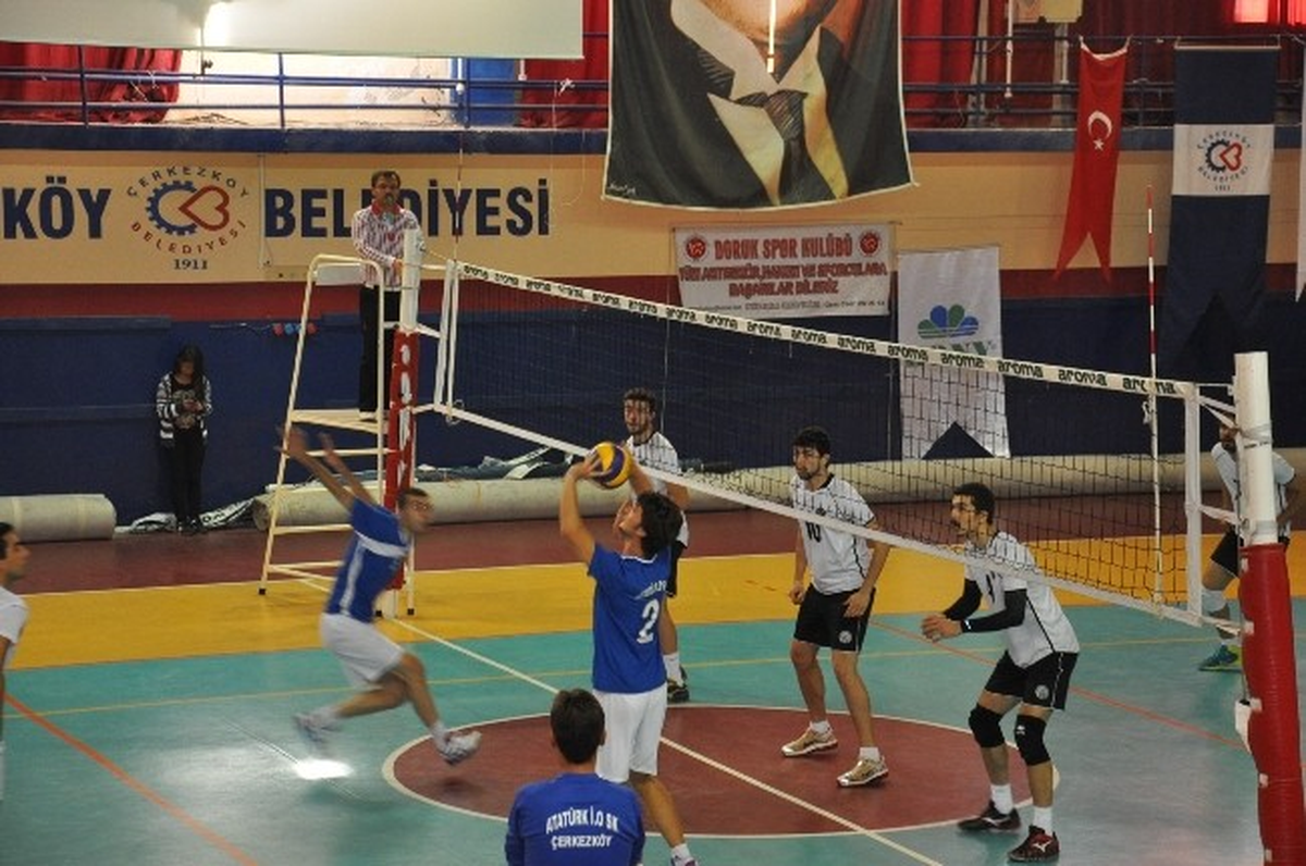 Çerkezköy Atatürk İlköğretim Okuluspor\'dan İlk Galibiyet