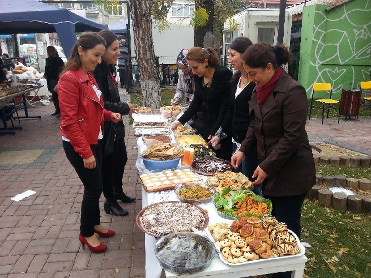 Devrek İstiklal İlköğretim Okulu\'ndan Kermes