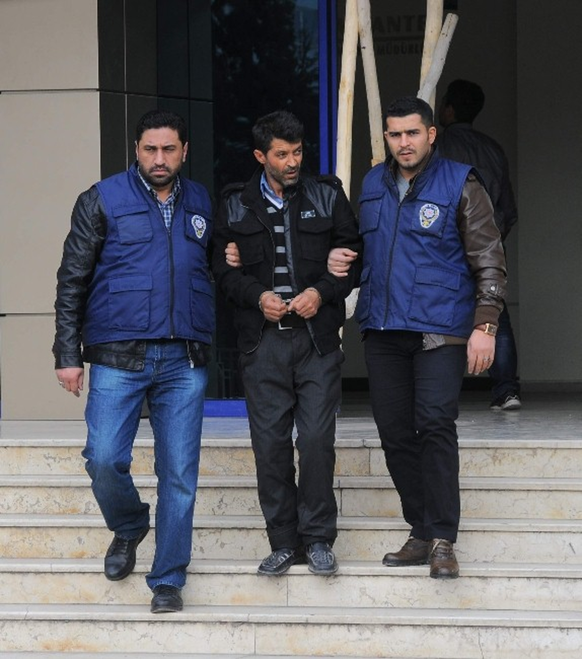 Düğün Alayına Pompalı Tüfekle Saldıran Şüpheliler Yakalandı