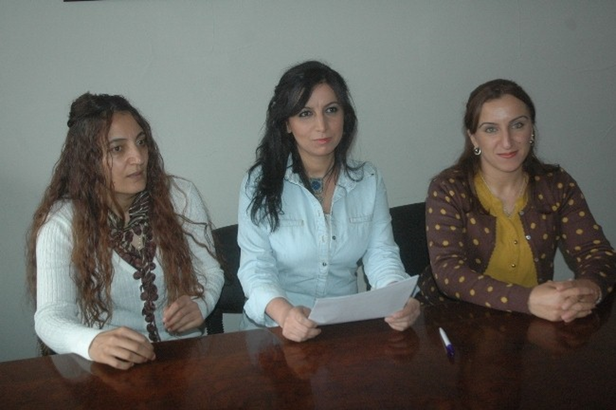 Hakkari\'de Kadına Yönelik Şiddete Kınama