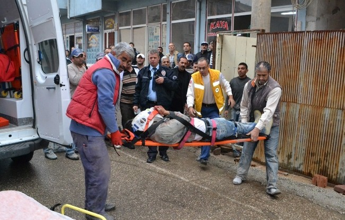 İnşaattan Düşen İşçi Ağır Yaralandı