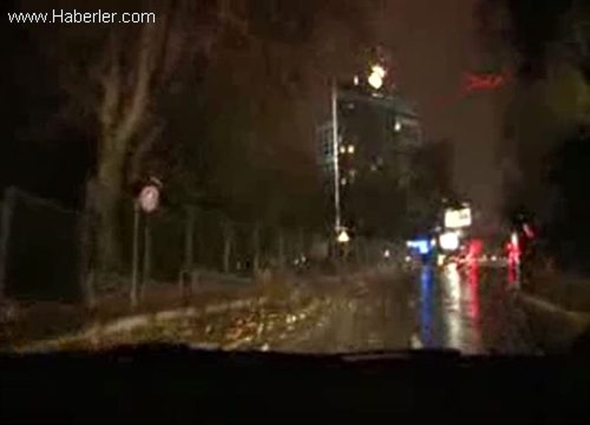İstanbul\'da Yağmur Gece Saatlerinde Etkili Oldu