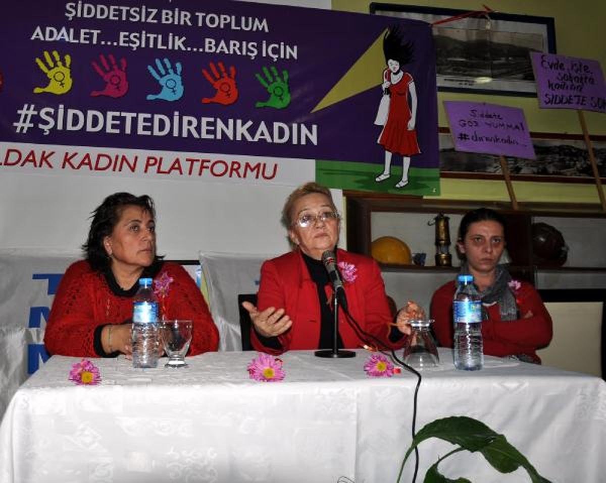 Zonguldak Kadın Platformu Kadına Şiddet Konferansı Verdi