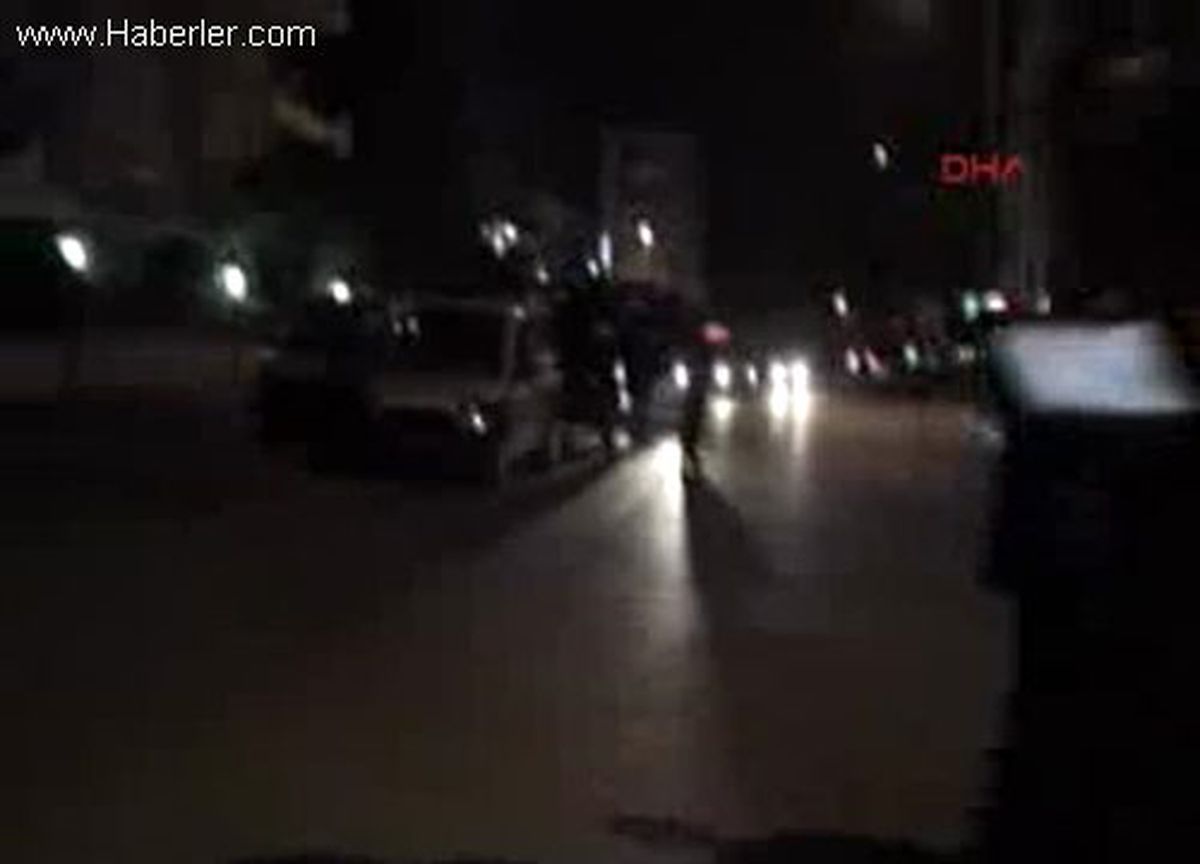 Kızıyla Kendisini Eve Kapatan Babaya Özel Harekatlı Operasyon