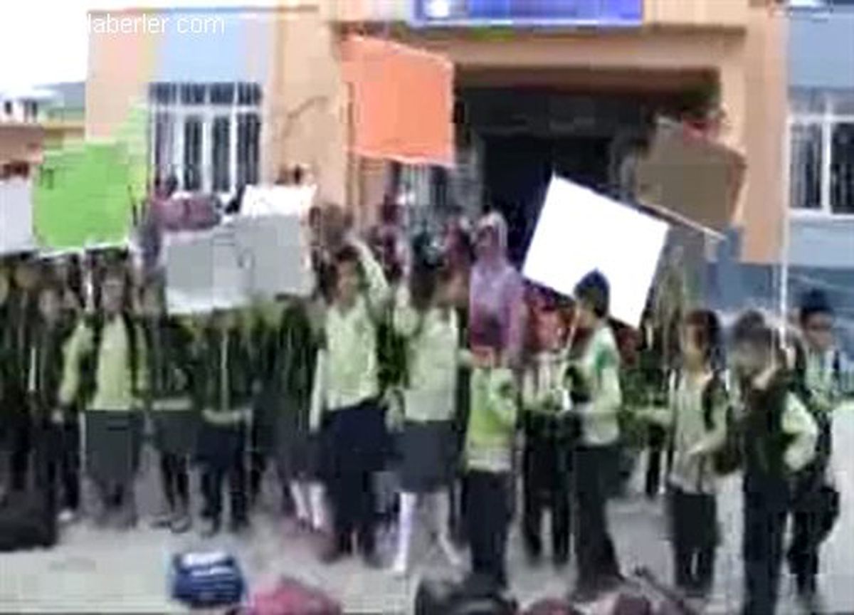 Öğrencilerin Öğretmen Eylemi