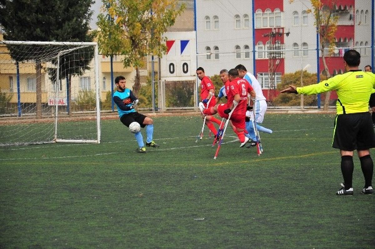 Şahinbey Belediye Ampute Takımı Farklı Kazandı
