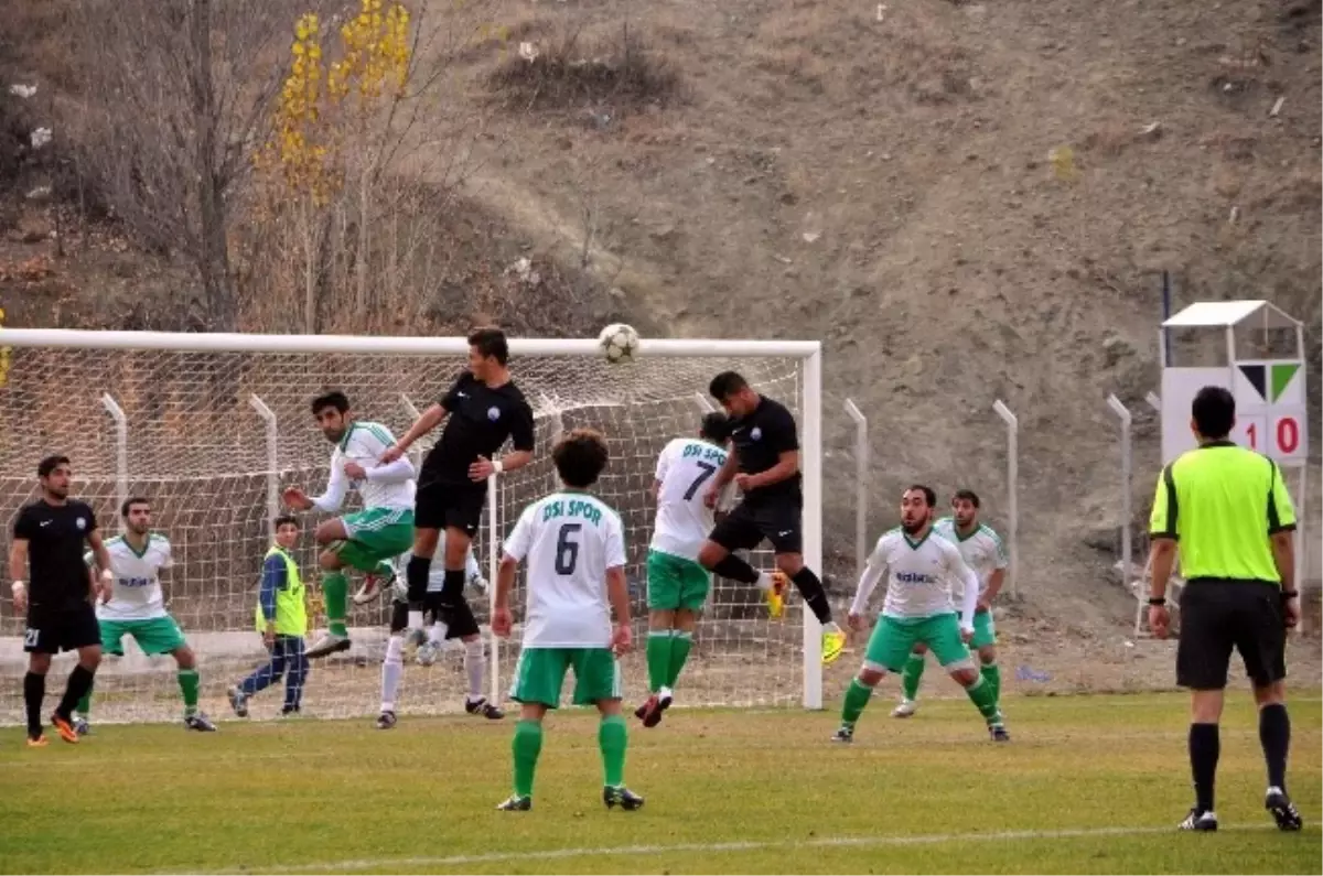 Suşehri Belediyespor Sahasında Kazandı