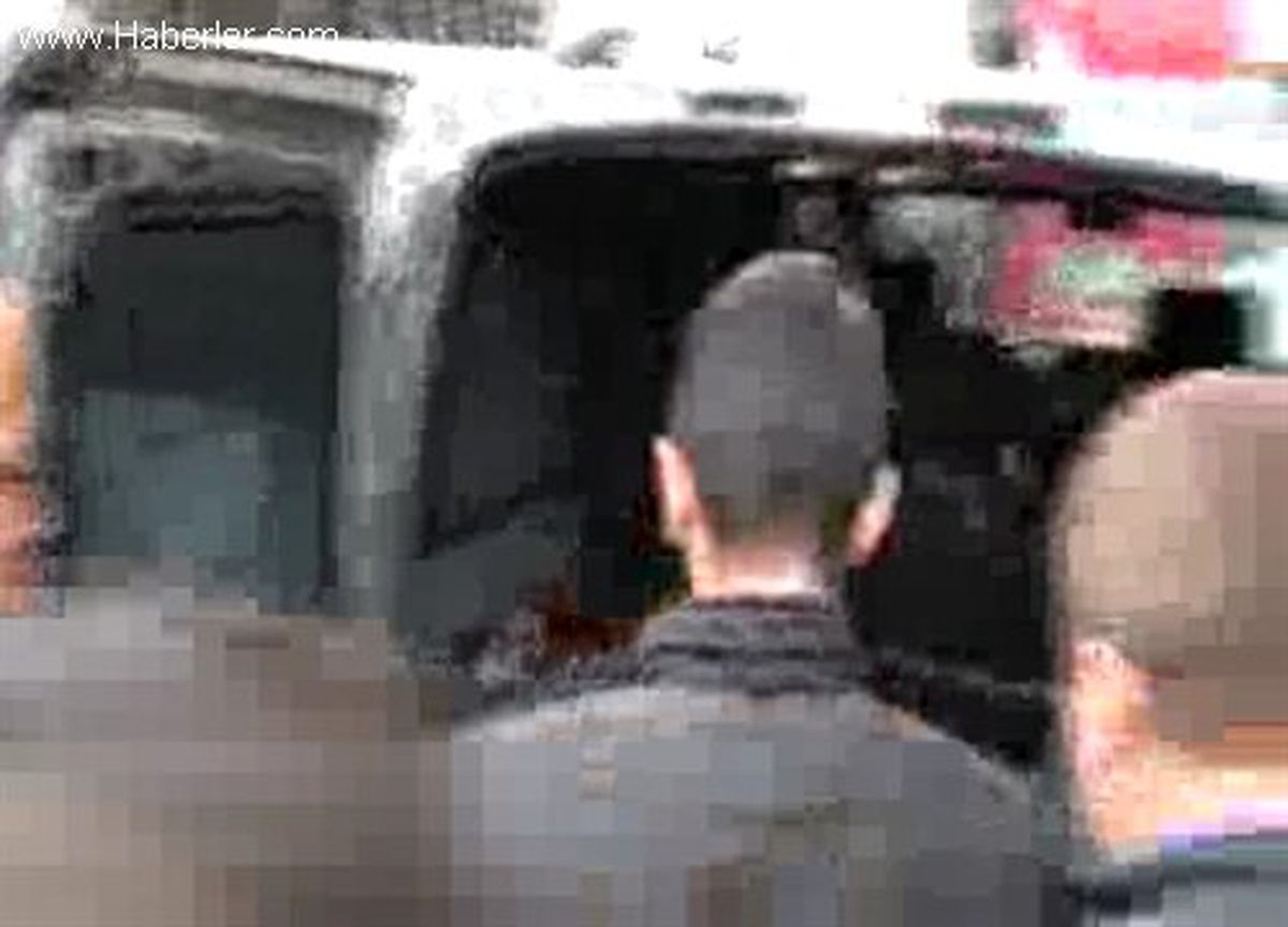 Denizli\'de 15 Yıl Önce Tecavüze Uğradığı Kuzenini Öldürdü
