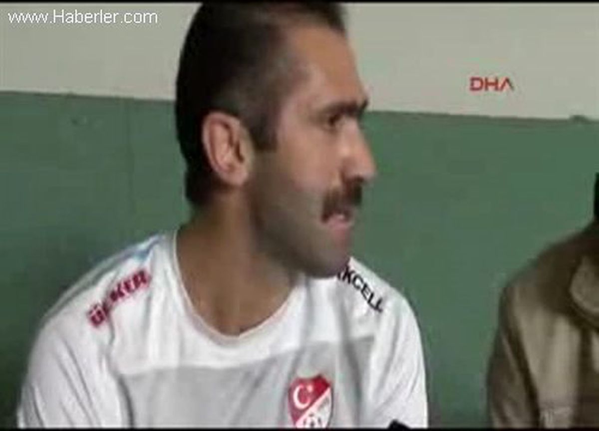 Baba Çalhanoglu Hakan, Hamburg'da Çok Mutlu