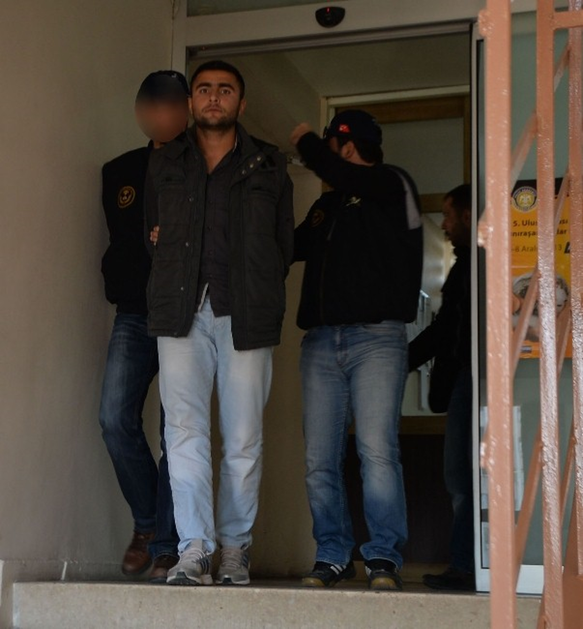 Emniyete Saldıran Terör Örgütü Üyesi Van\'a Giderken Yakalandı