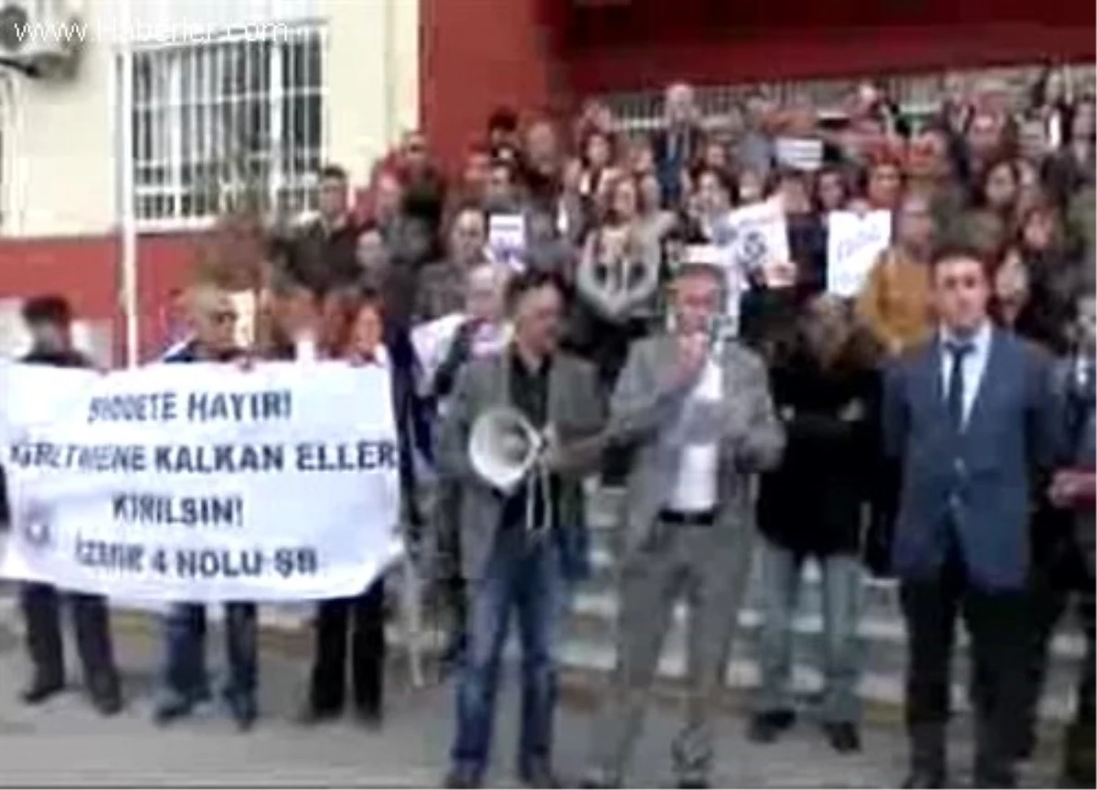 İzmir Öğretmene Darp Protestosu