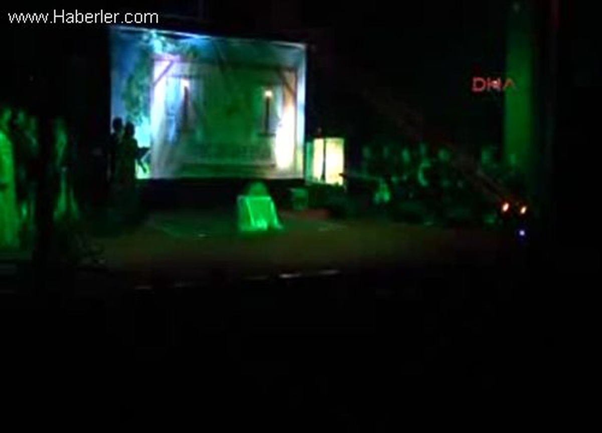 Kültür ve Turizm Bakanlığı Müzikali, Mardin\'de Türkçe ve Kürtçe Sahnelendi