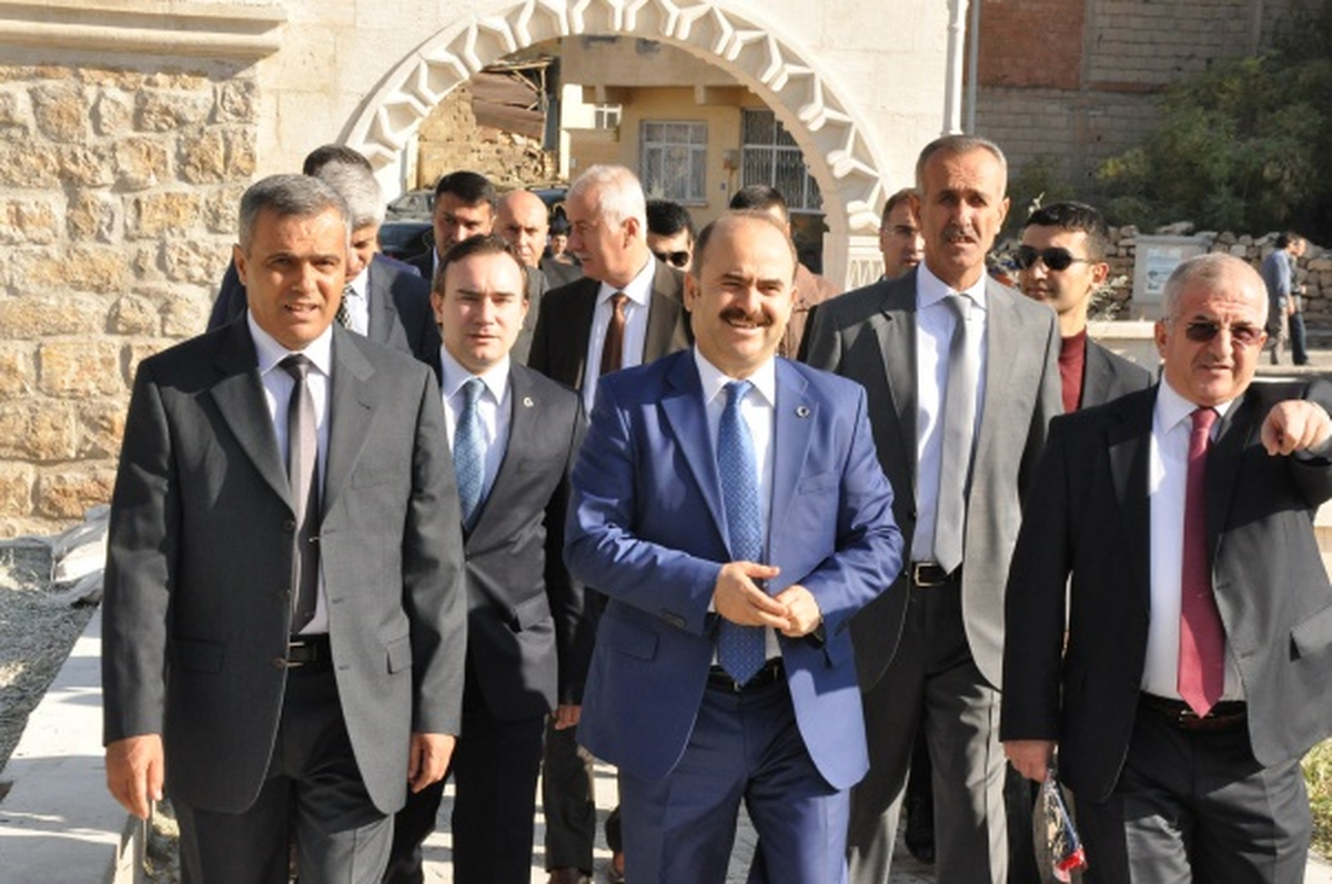 Siirt\'te Öğretmen Günü Çeşitli Etkinliklerle Kutlandı
