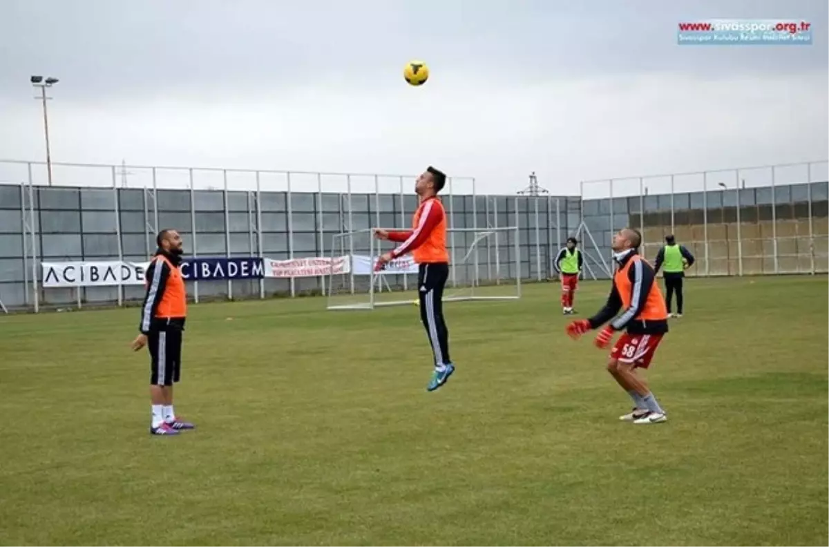 Sivasspor, Medical Park Antalyaspor Maçı Hazırlıklarını Sürdürüyor