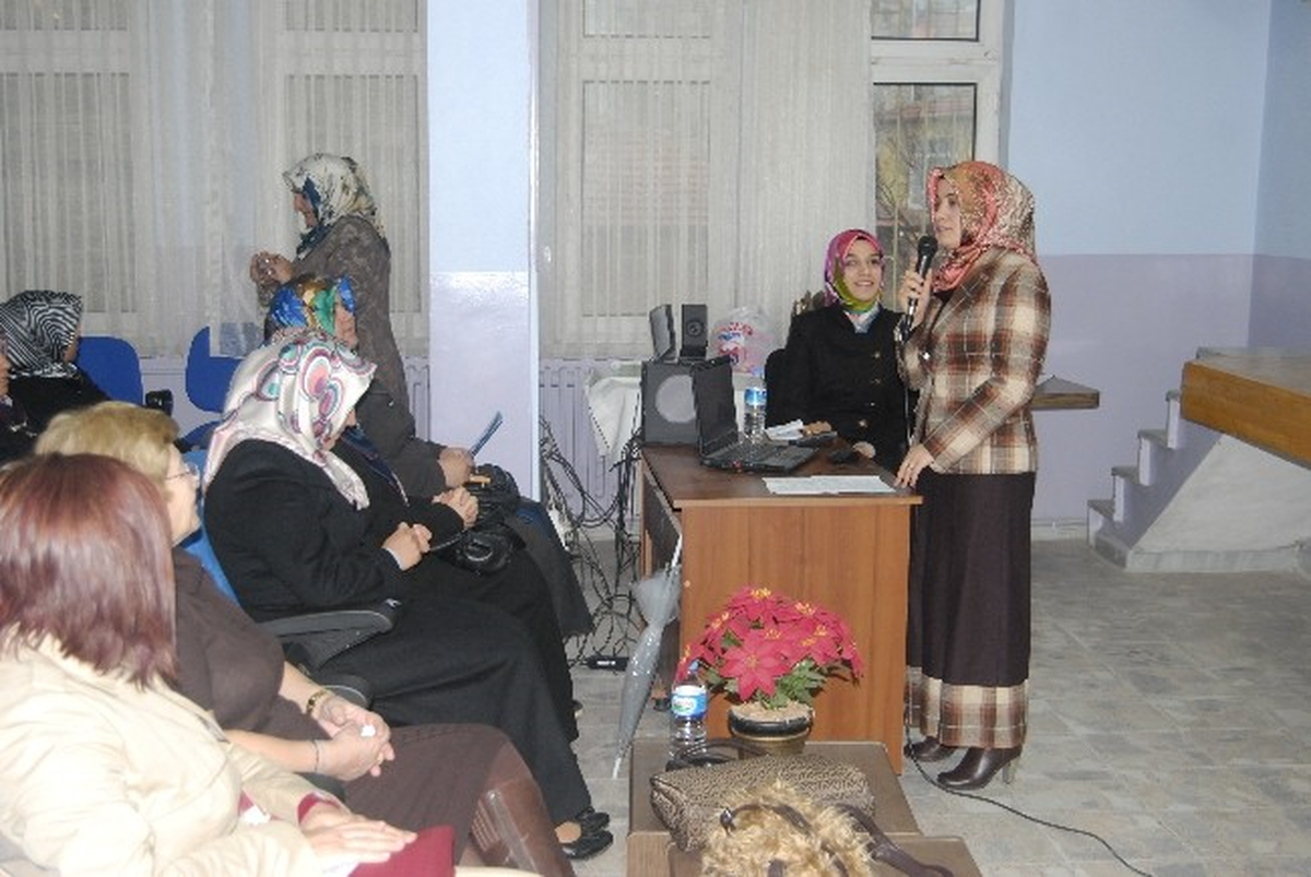 Aile İçi İletişim Semineri Büyük İlgi Gördü