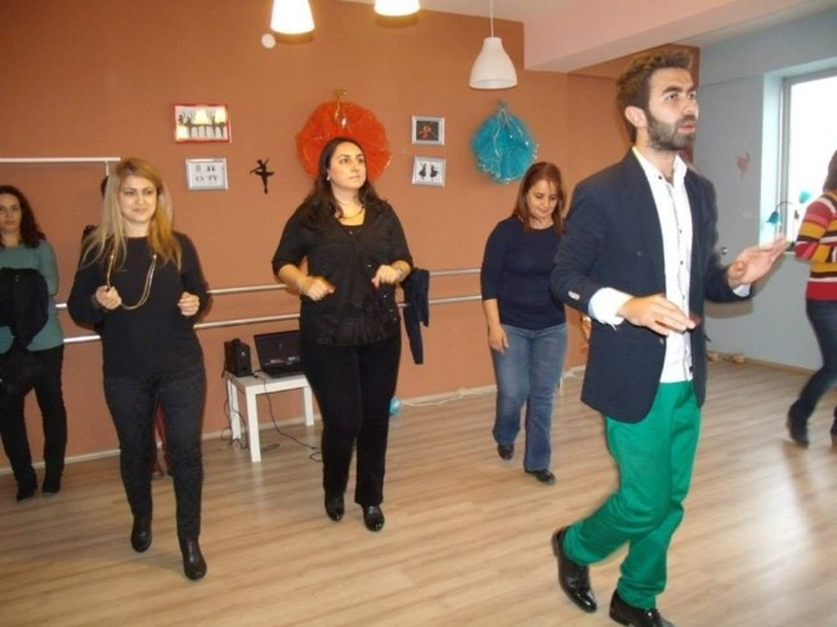 Akçakoca\'da Eylül Sanat Merkezi Açıldı