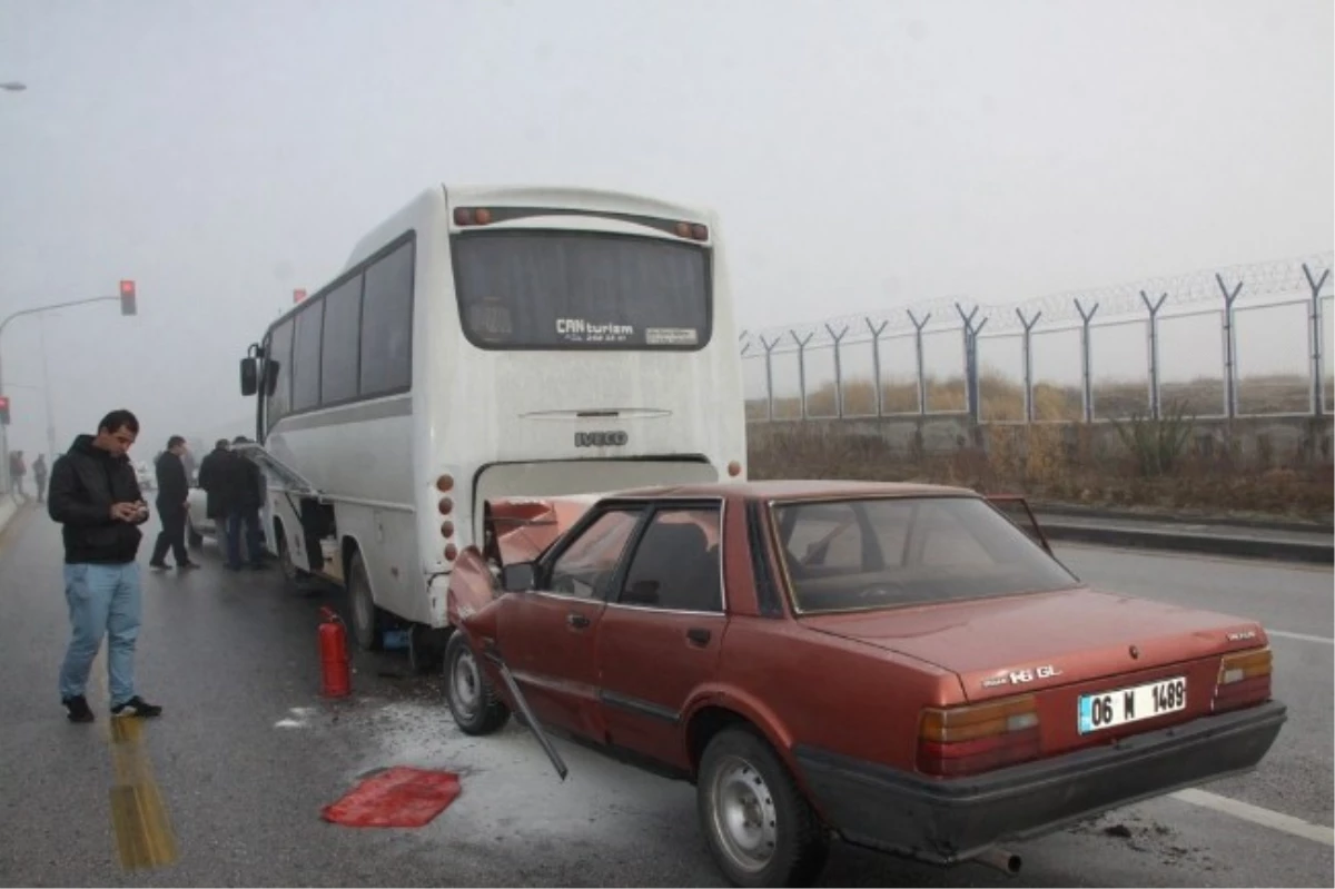 Ankara\'da Zincirleme Trafik Kazası: 5 Yaralı