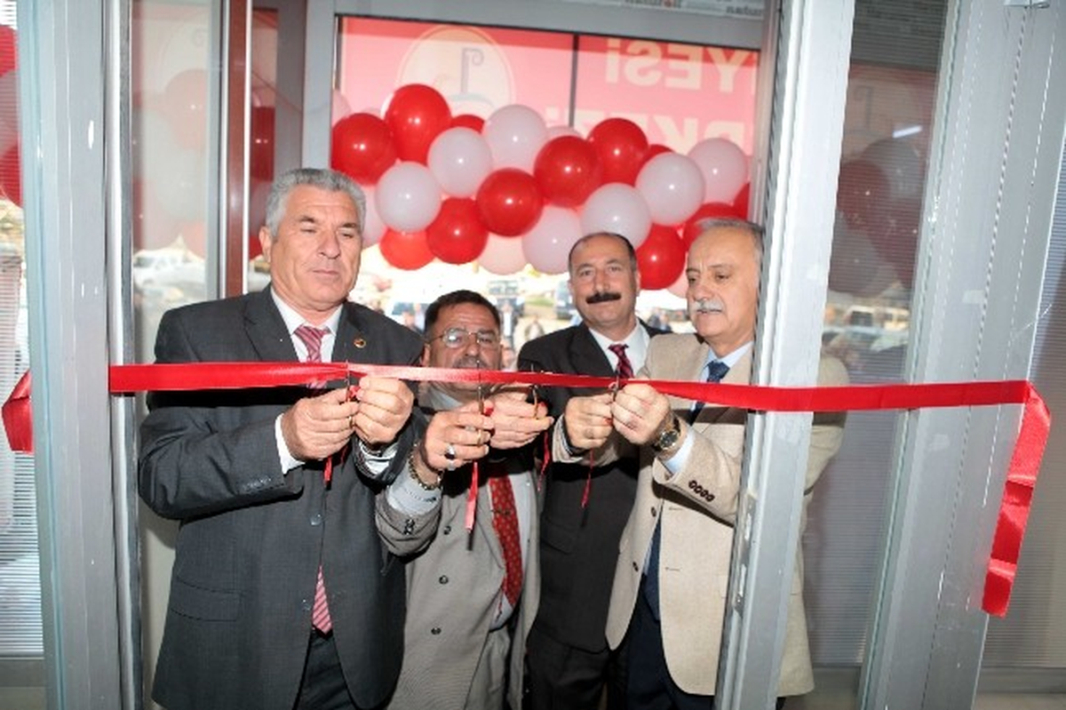 Bayraklı\'da Her Mahalleye Bir Semt Merkezi