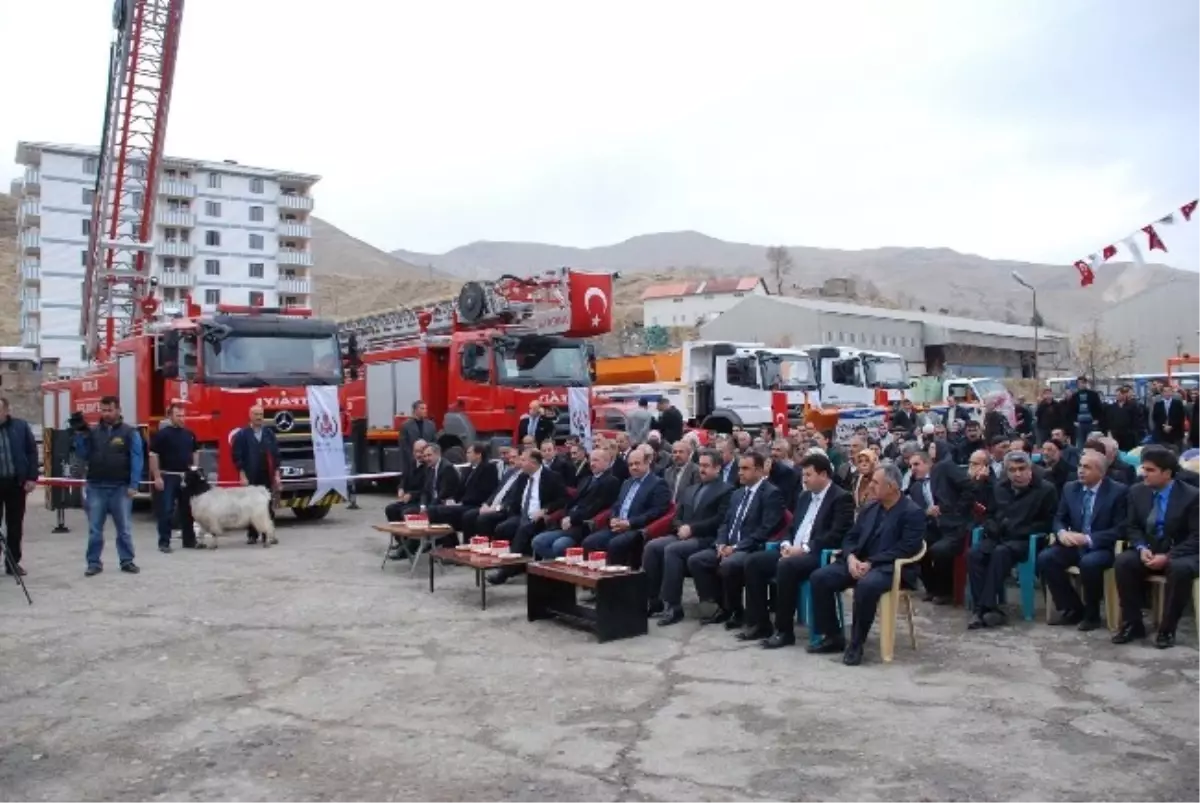 Bitlis Belediyesi Araç Parkını Genişletiyor