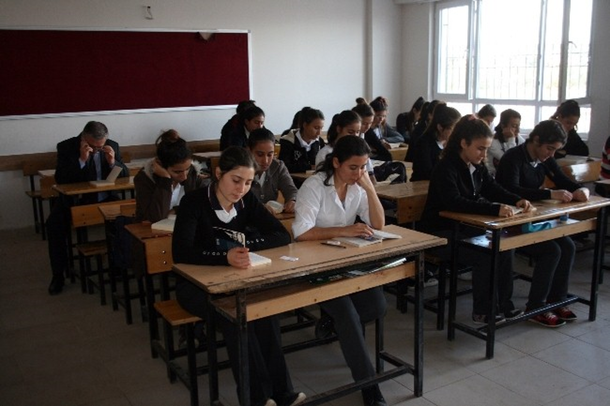 Didim Kız Meslek Lisesi\'nden \'Didim Okuyor\' Projesine Destek