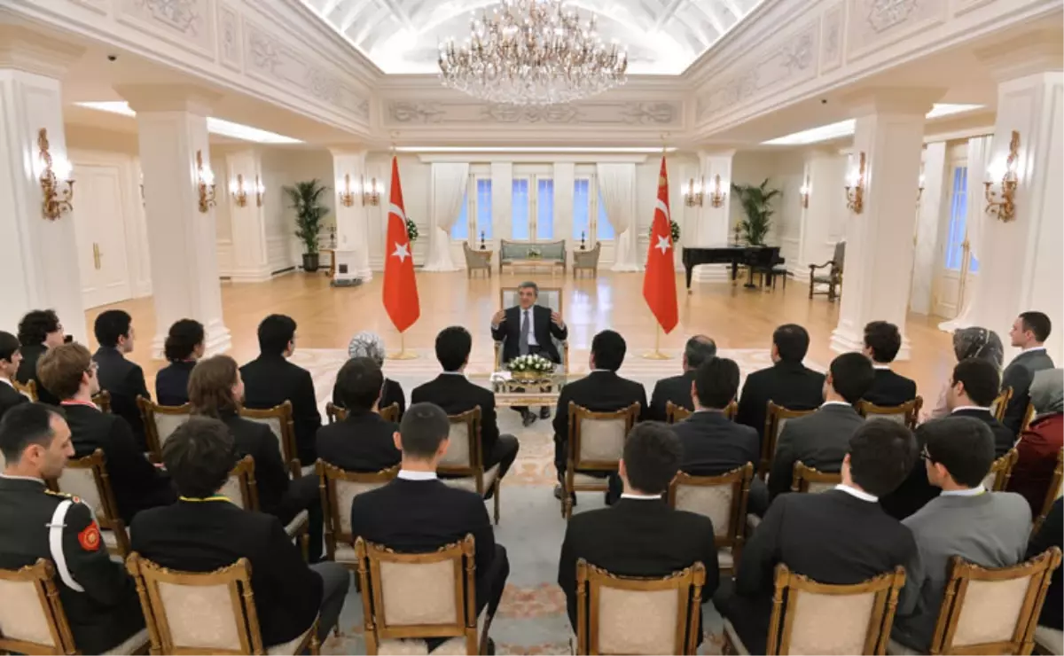 Gül, TÜBİTAK heyetini ve başarılı öğrencileri kabul etti