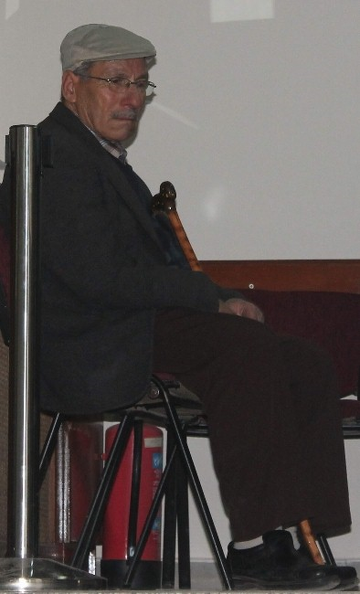 Huzurevine Gönderilmek İstenen Yaşlı Adamın Ailesinin Yakınlarından İha Muhabirine Açıklama