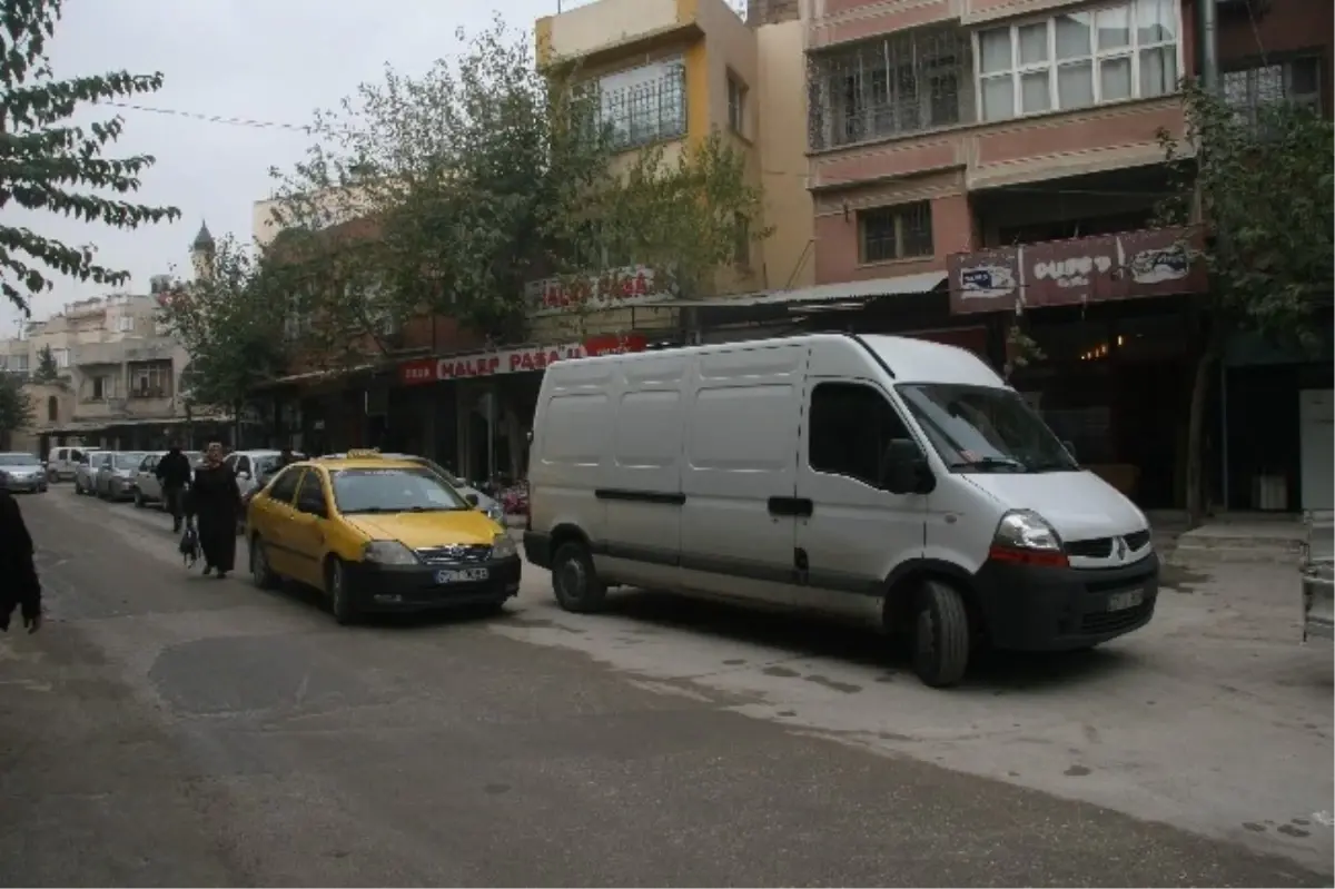 Kilis Cadde ve Sokakları Araç Yoğunluğunu Kaldırmıyor