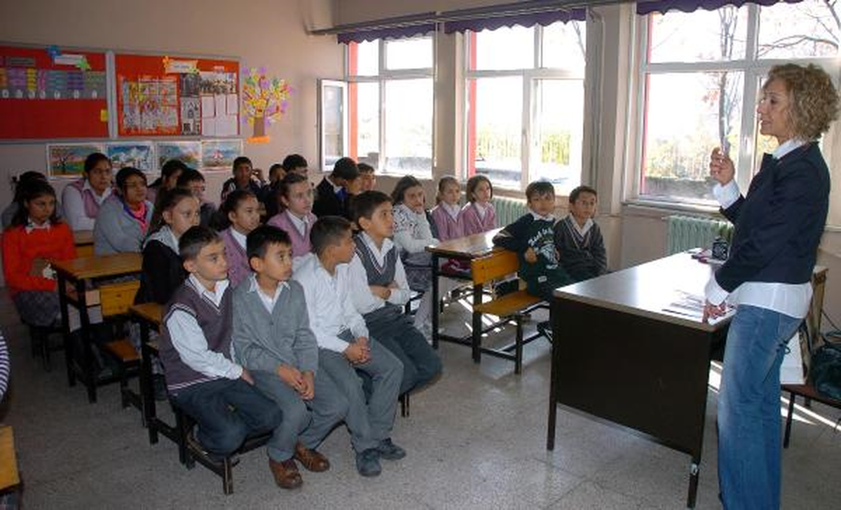 Öğrencilere Ağız ve Diş Sağlığı Eğitimi
