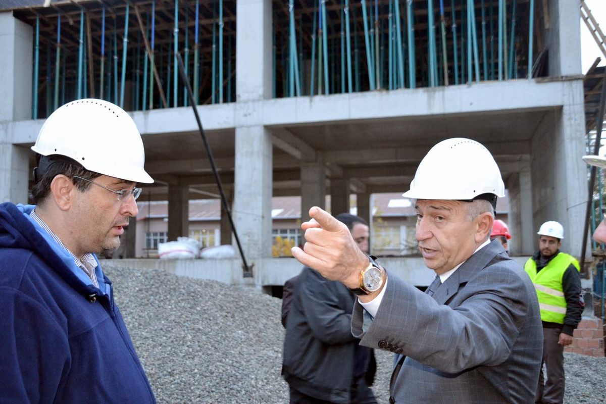 Siirt\'te Çimento Fiyatlarında İndirim Yapılacak