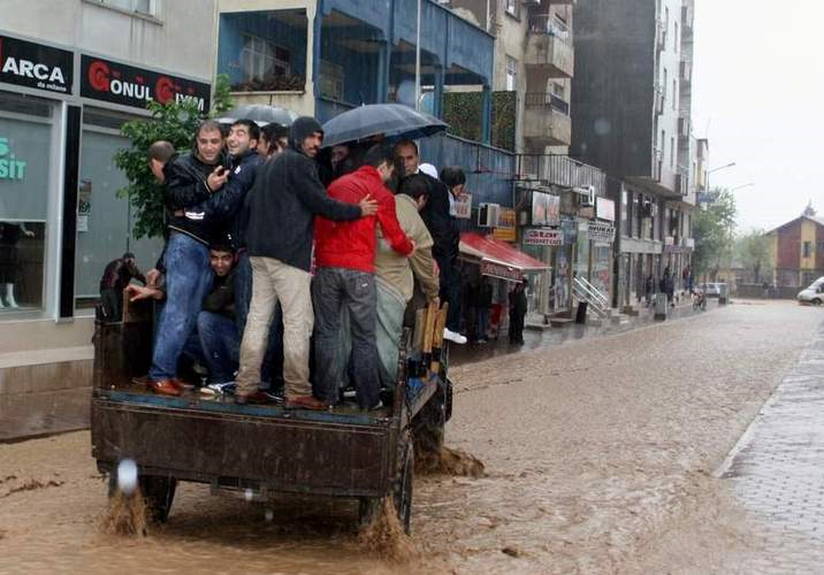 Siirt\'te Kuvvetli Yağış Uyarısı