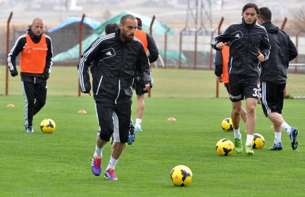 Sivasspor Antalya Maçına 5 Eksikle Çıkacak