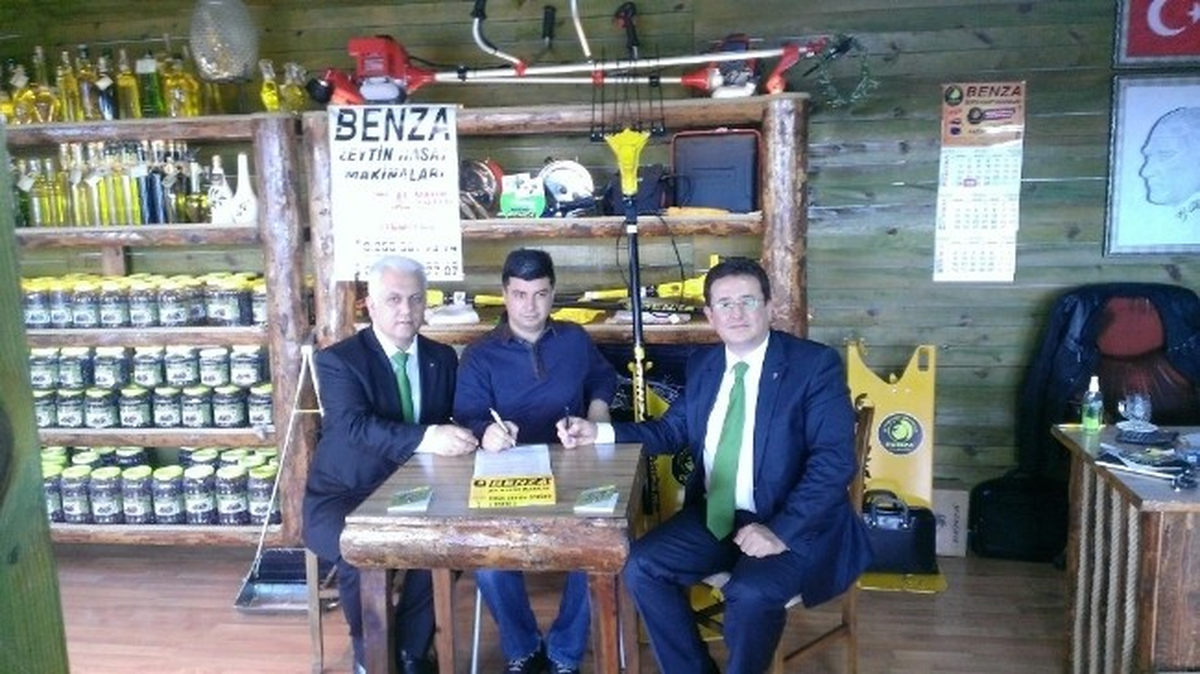 Burhaniye de Zeytincilere Makine Desteği