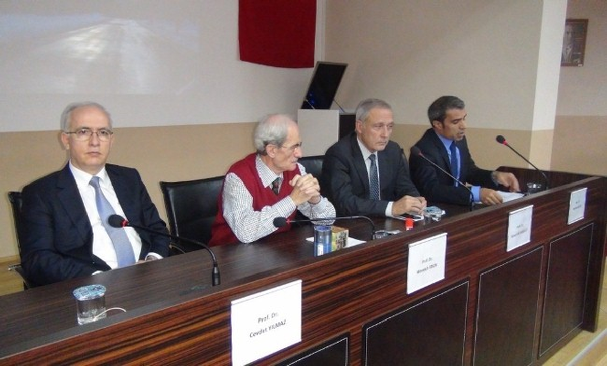Dünden Bugüne Türkiye\'de Öğretmen Okulları ve Eğitim
