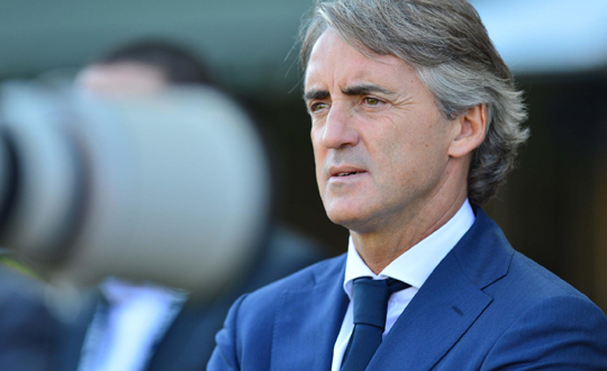 Galatasaray\'da Savunmaya Mancini de Çare Olamadı