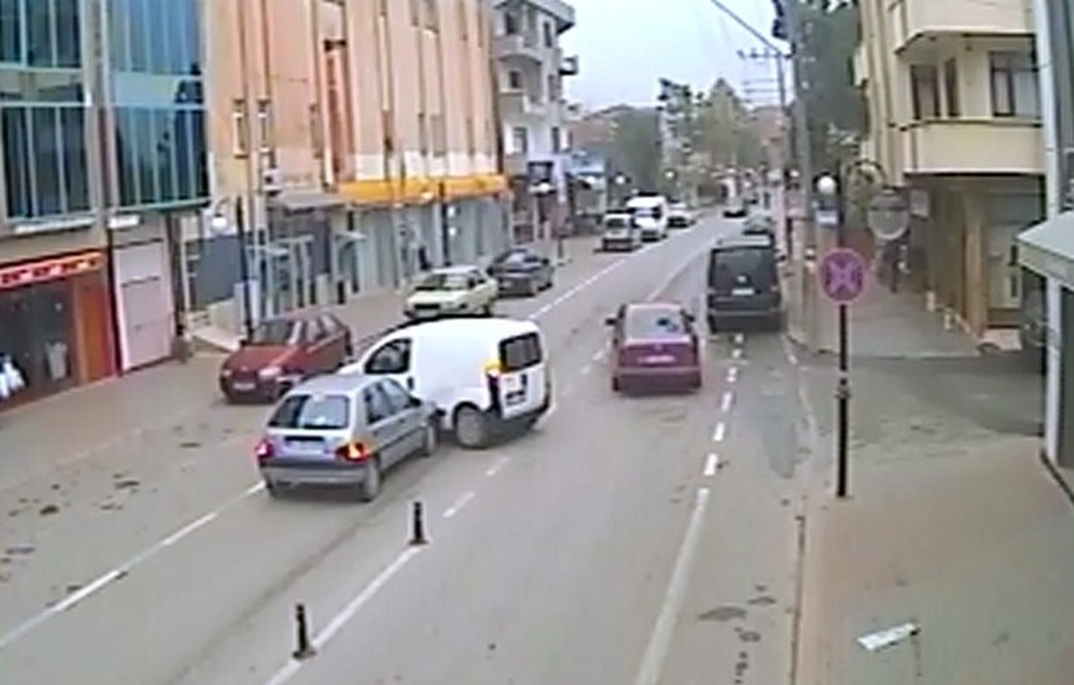Hatalı Sollama Kaza Getirdi