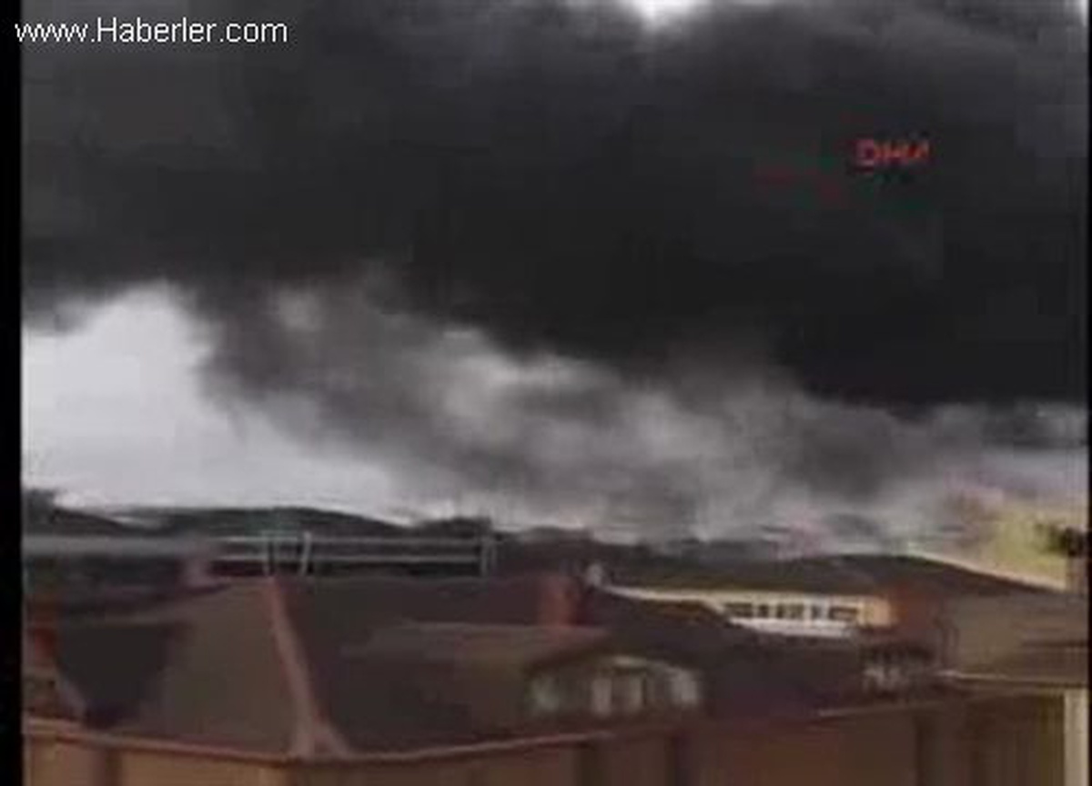 İtfaiye Erinin Alev Kapanındaki Mücadelesi