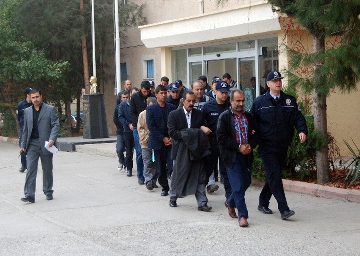Nizip\'te Uyuşturucu Operasyonu: 16 Gözaltı