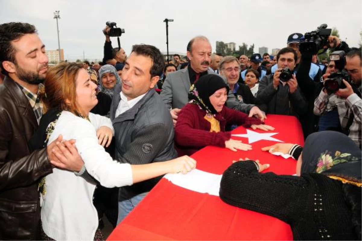 PKK Gösterisinde Hayatını Kaybeden Şoför Toprağa Verildi