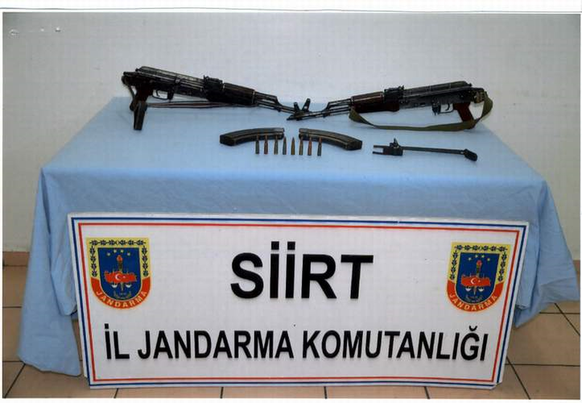 Siirt\'te, Kaçak Silah ve Mühimmat Ele Geçirildi