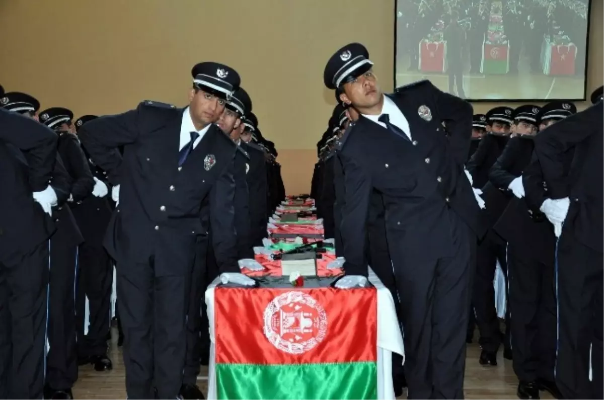 Sivas\'ta Afgan Polisler Mezun Oldu