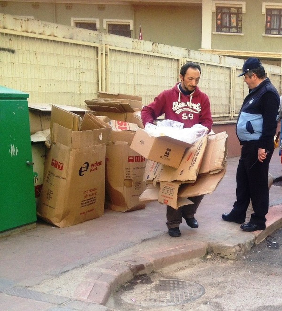 Zabıta\'dan Geri Dönüşüm Uyarısı
