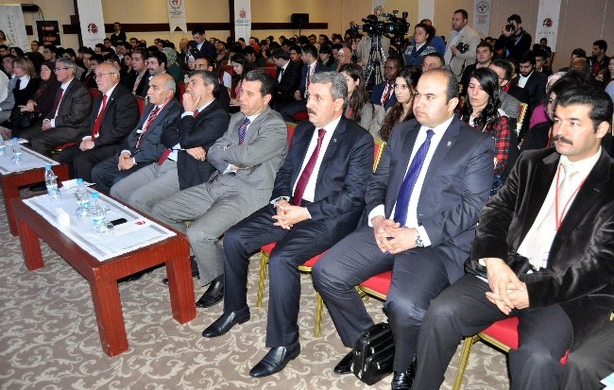 1. Akraba Türk Toplulukları Gençlik Kurultayı Başladı