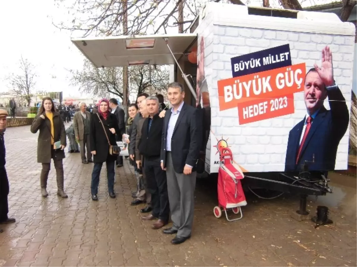 AK Parti\'den Mobil Üye Kayıt Aracı