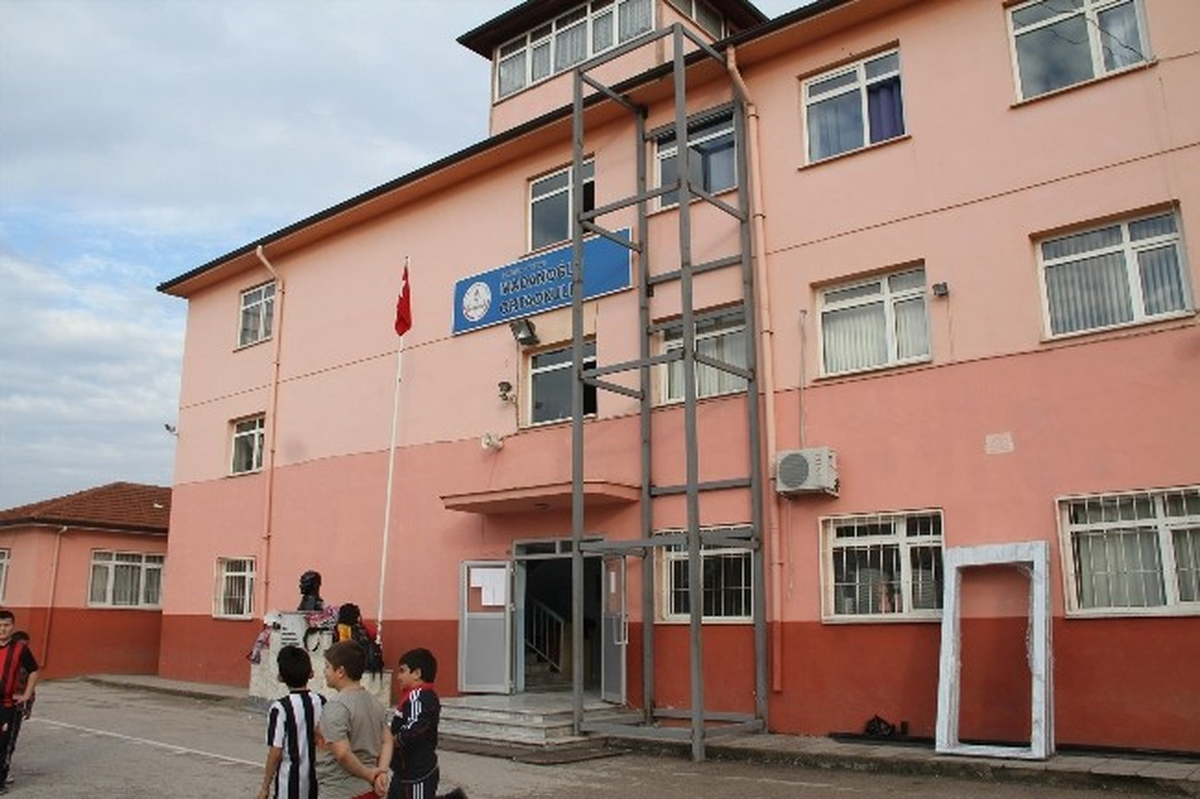 Akyazı\'da Tüm Okullar Engelsiz